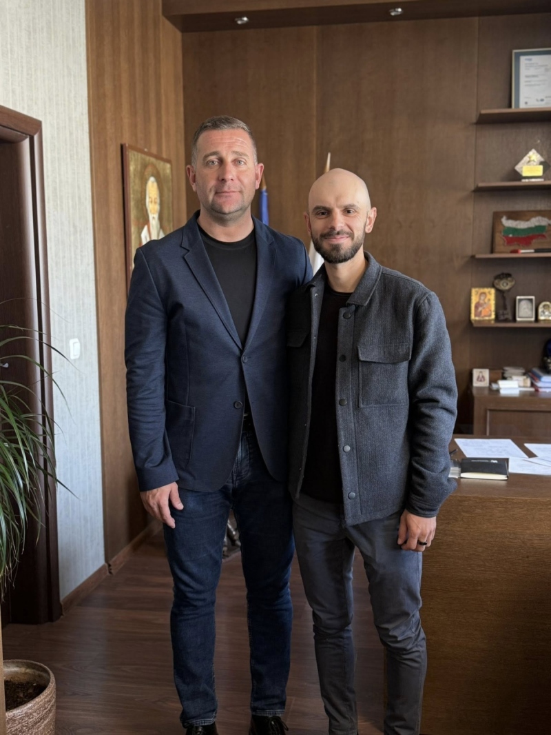 Самоков отличи Владимир Зографски и Петър Георгиев с почетно гражданство