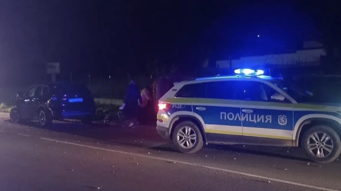 Трима души пострадаха след катастрофа край Разлог
