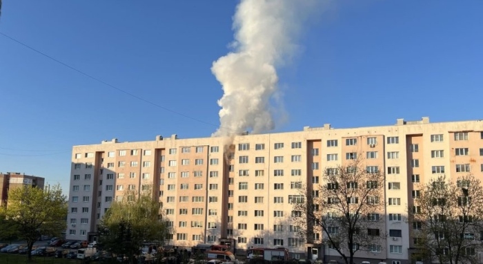 Трагедия в Перник! Откриха овъглено тяло при пожар в 8-етажен блок в кв. „Изток”