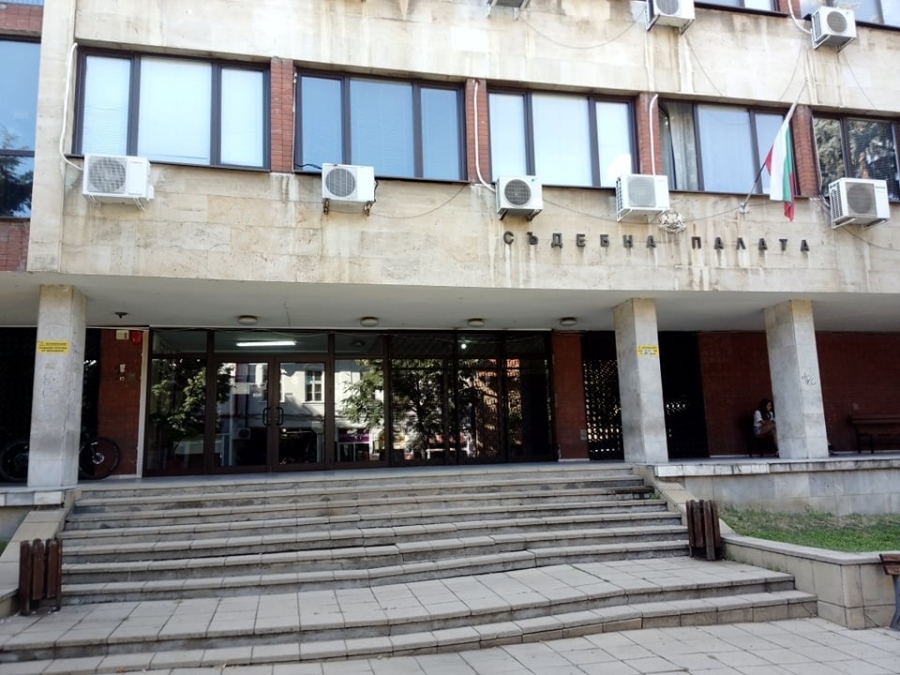Оставиха в ареста шофьор, хванат с кокаин зад волана край Дупница