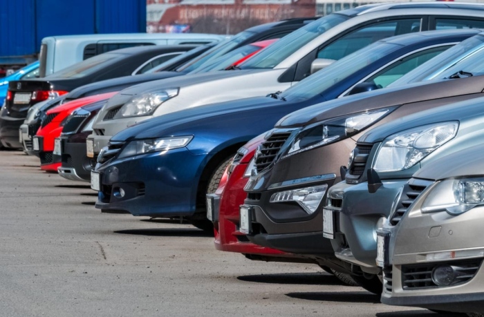 Продажбите на нови автомобили в България скочиха с над 18 процента през април