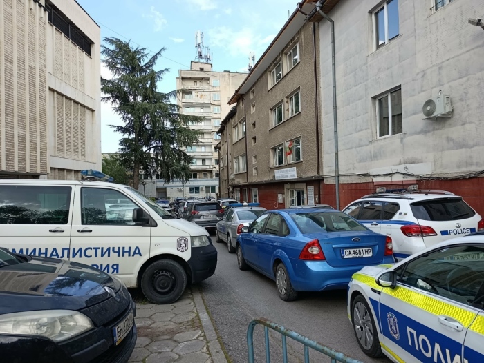Акция срещу дрогата : задържаха дупничанка с MDMA  и мъж с хероин и амфетамин