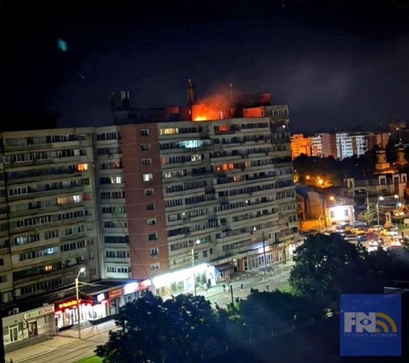 Дрон се разби в жилищна сграда в Румъния, евакуция и двама ранени