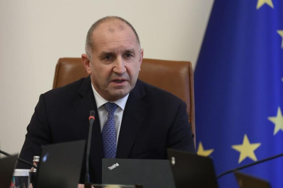 Радев: Нямаме положителен отговор за визите за САЩ, но и ние не можем да дадем такъв за военните самолети у нас