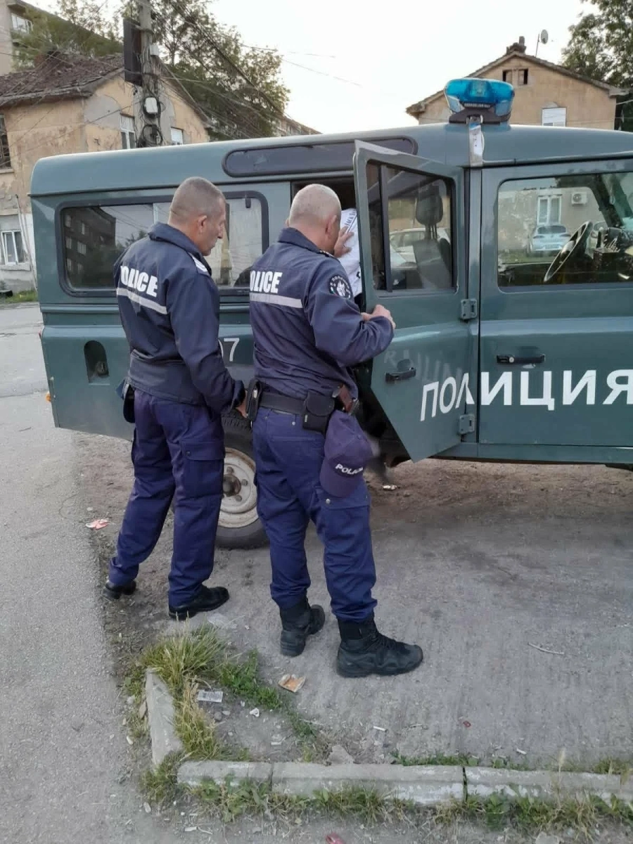 След мелетата в „Хумни дол” : Двама задържани и обвинени – полицията респектира с масирано присъствие и проверки