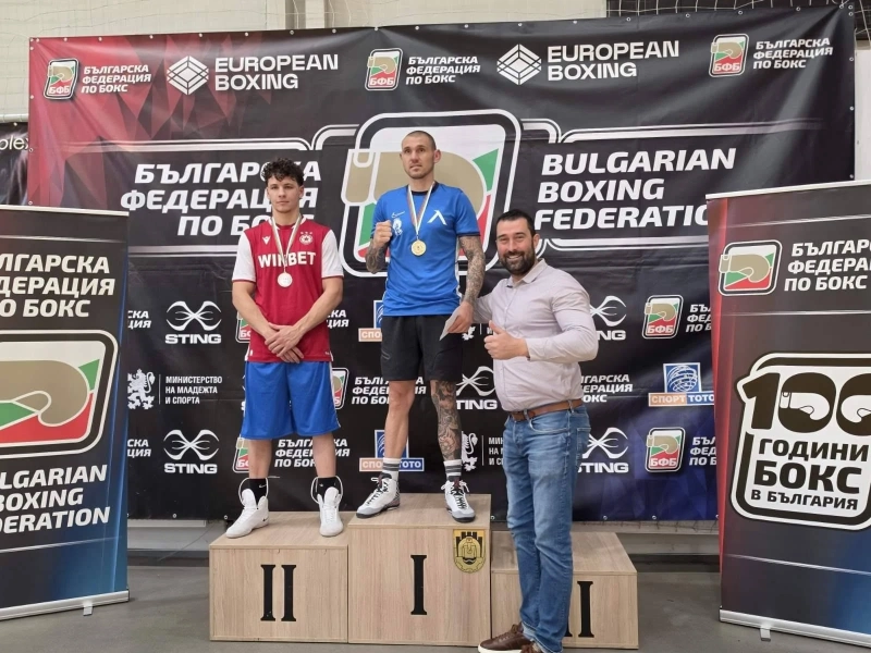 Перник избухна с шампиони: зрелищен финал на държавното първенство по бокс