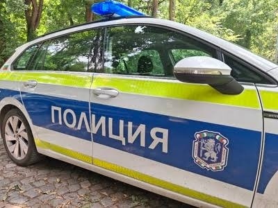 В Белица спряха „Дайхатсу Фероза“ с невалидни номера