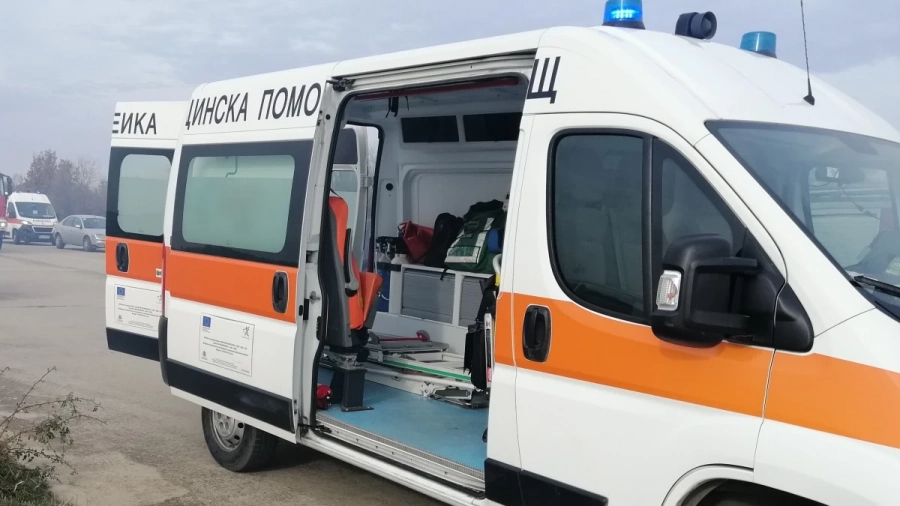 Удар на пешеходна пътека в Благоевград: 70-годишна жена е със счупено рамо след инцидент на кръстовище