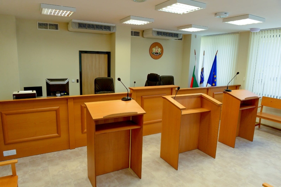 Мним адвокат от Сандански отива на съд: Представял се за юрист и се явявал по дела без правоспособност