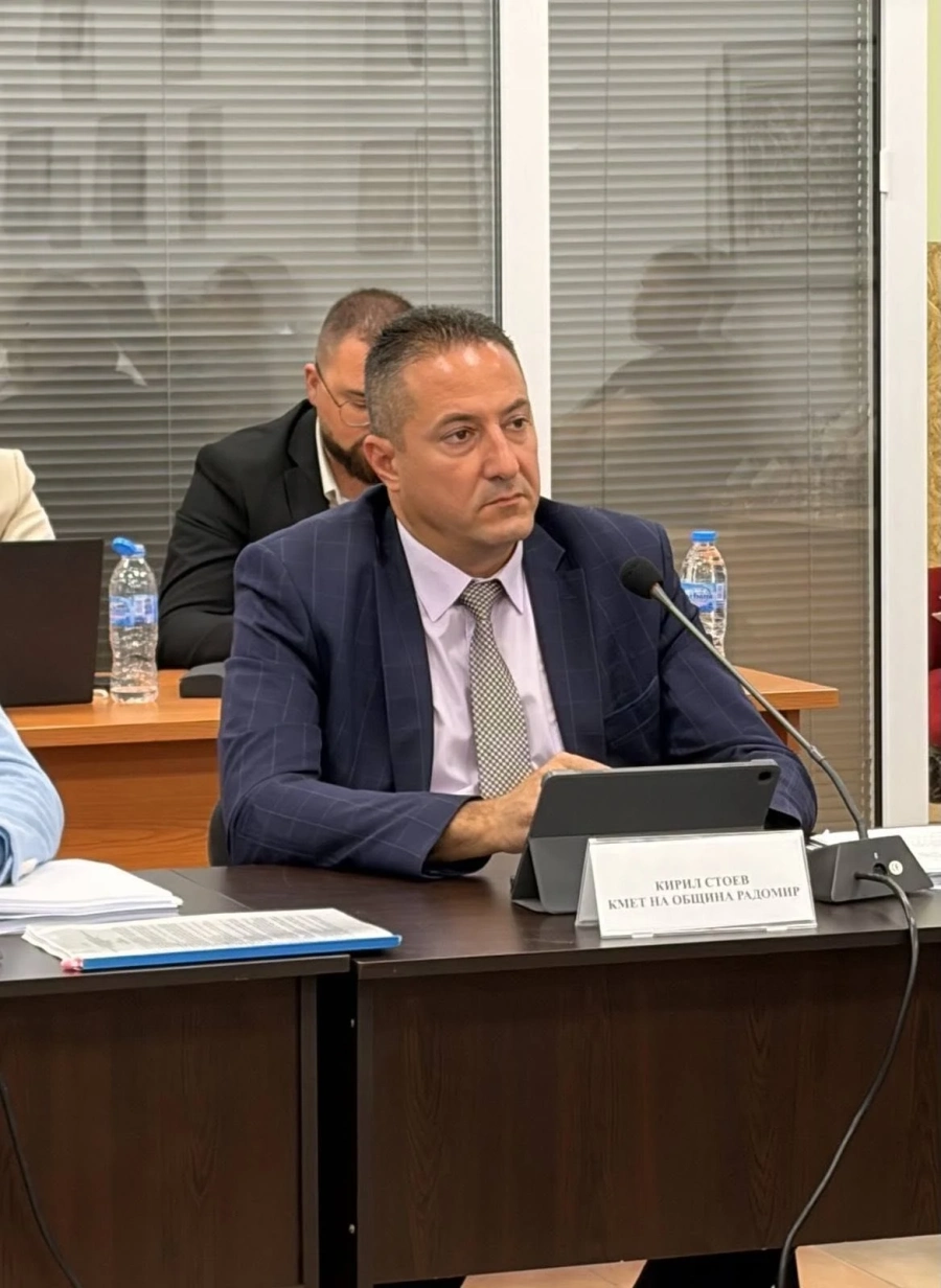 Кирил Стоев: Оттеглих докладната за Голо бърдо, но въпросите остават – не приемам страхът да се използва за политика