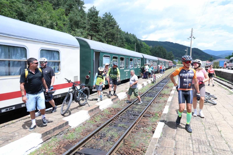 Гурме приключения на две колела белязаха финала на Bansko Bike Fest 2026