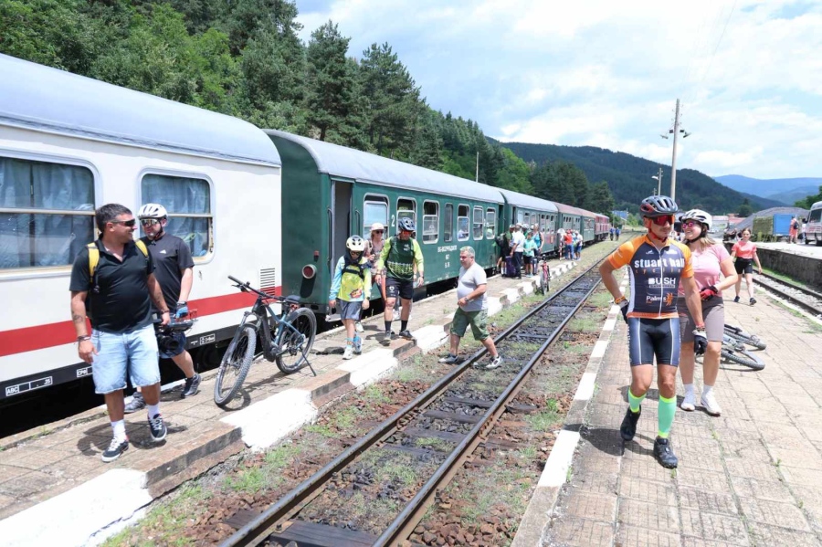 Гурме приключения на две колела белязаха финала на Bansko Bike Fest 2026