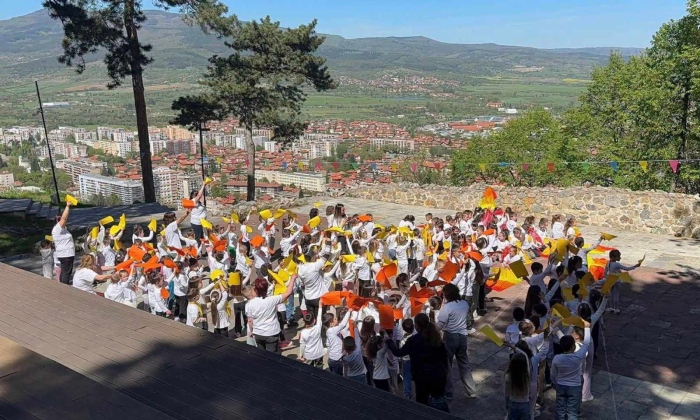 От приказки до походи: Безплатни летни занимания събират деца в кюстендилските читалища