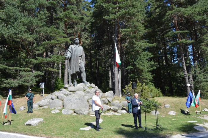 Памет и признателност на Попови ливади: Гоце Делчев почете героите на Илинденско-Преображенското въстание
