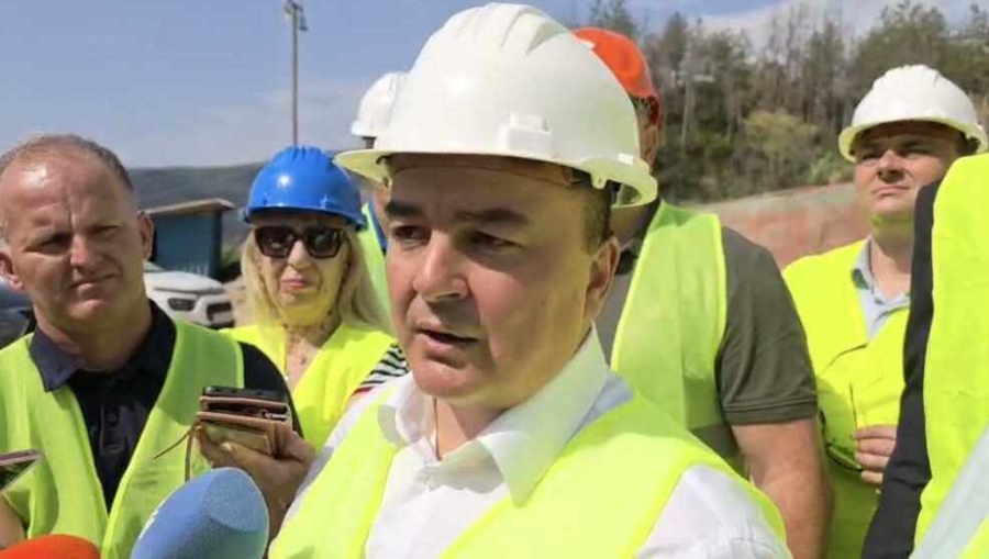 Министър Абровски: Отстранихме пречка пред изграждането на автомагистрала \