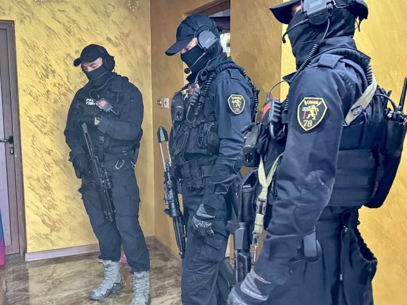 Акция срещу две лихварски банди в Ботевградско: Трима са задържани при операция на ГДБОП