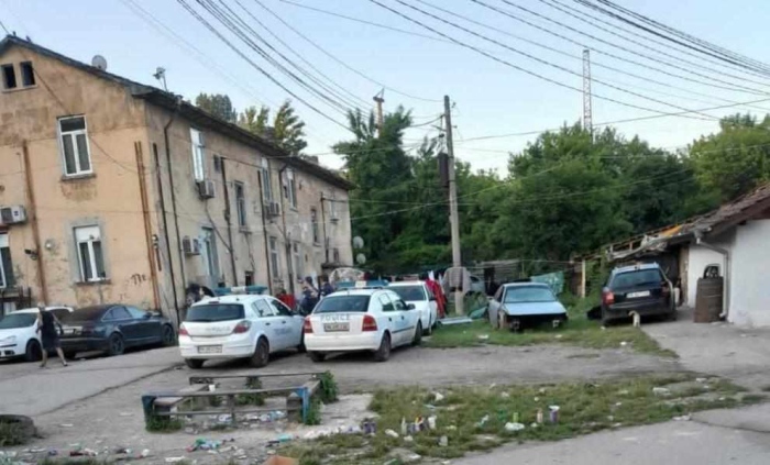 Спецакция в „Хумни дол“: Полицията провери 79 души и състави 15 акта