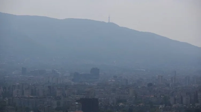 Въздухът в София и Западна България вече е в норма след задимяването