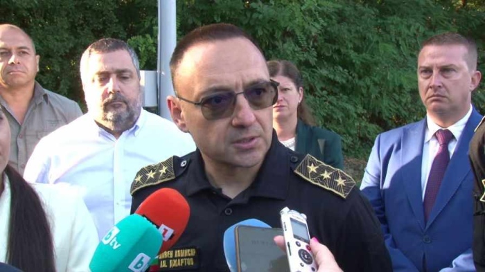 Джартов за Струмяни: „Сложна е ситуацията“ – няма ток и вода, прекъсната е и жп линията