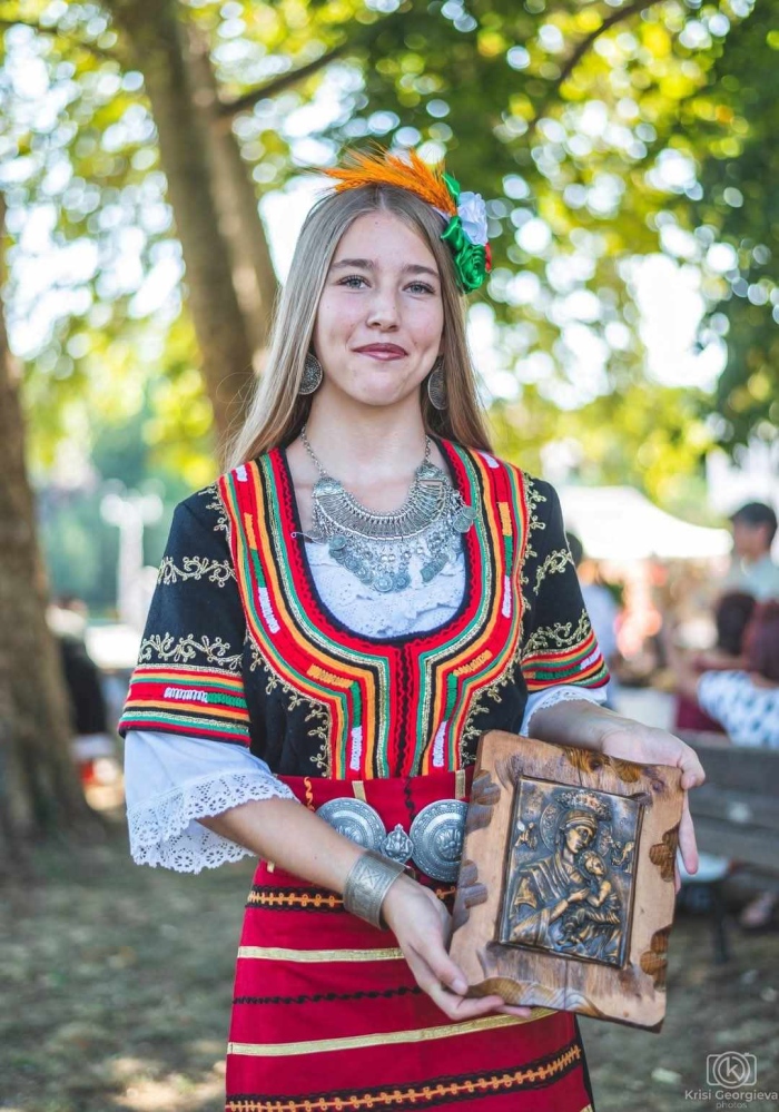 Шампионката по батут Кристъл Станкова от Кюстендил:  България трябва да инвестира в хората, ако иска бъдеще