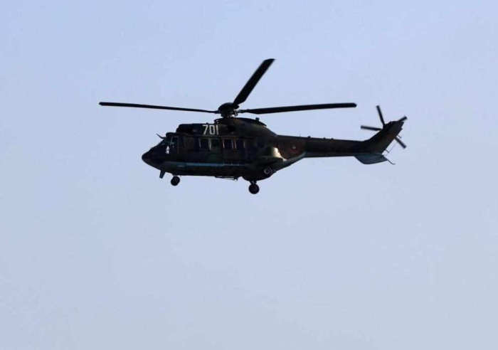 НАТО хеликоптер изненада и Горна Оряховица: Chinook каца няколко пъти за гориво