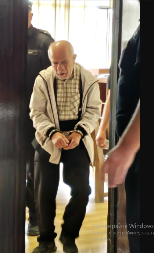 Съдът остави в ареста 72-годишния Атанас Комаров за убийството в Бачево