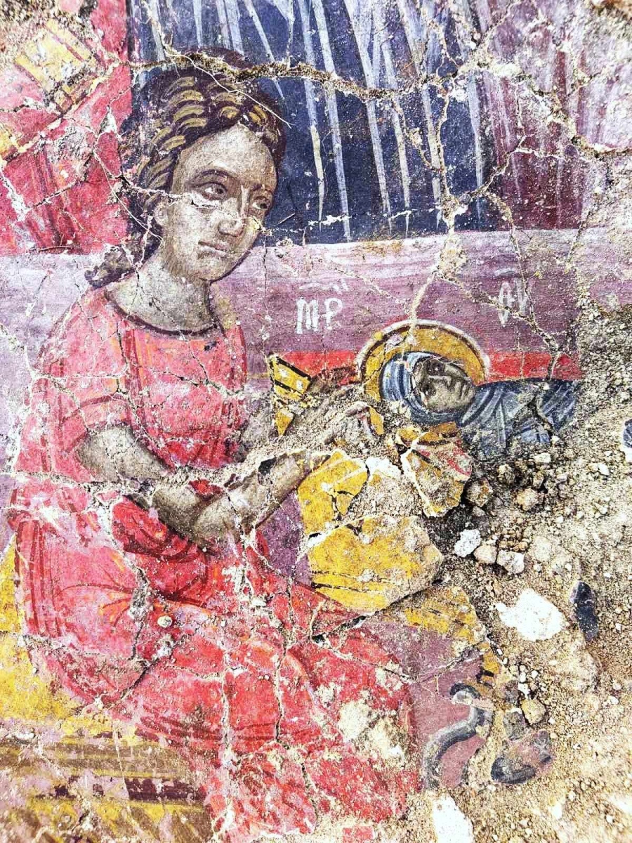 Уникална находка: Разкриха най-големия фрагмент от средновековните стенописи в Мелник