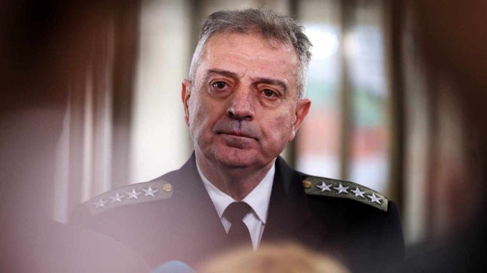 Началникът на отбраната Емил Ефтимов подаде оставка