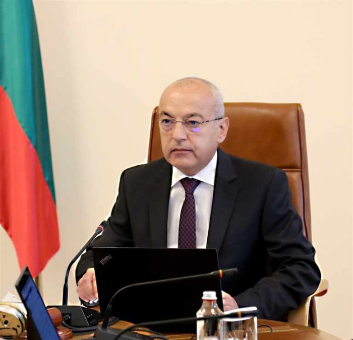 Правителството готви свиване на разходите със 750 млн. евро  и еднократен данък върху свръхпечалбите