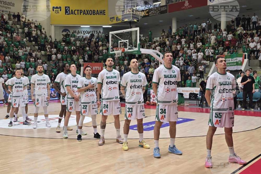 Баскетболният шампион Балкан Ботевград загуби от Рома в оспорван двубой от Еврокъп