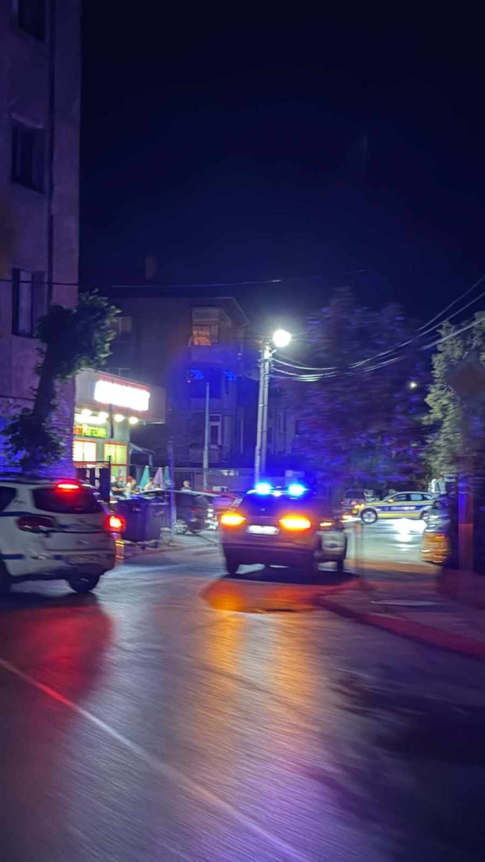 Задържаха 23-годишен с канабис край търговски обект в Дупница