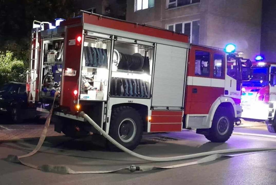 Трагедия в Бобов дол! 46-годишен мъж загина при пожар в апартамента си