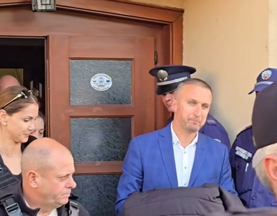 ДПС сезира прокуратурата за натиск от шефа на агенция „Митници“ към кмета на Белица